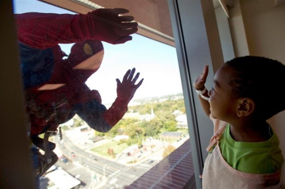 Spider-ManWindowWasher-580x386