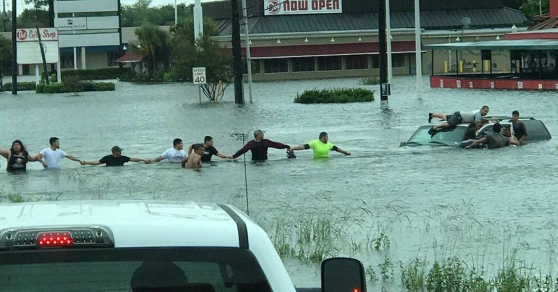 2017-08-30-2f-62d506ff5e5c49d1941439e9bd030c34.00c18